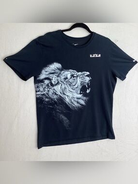 Nike x LeBron James lion king t shirt